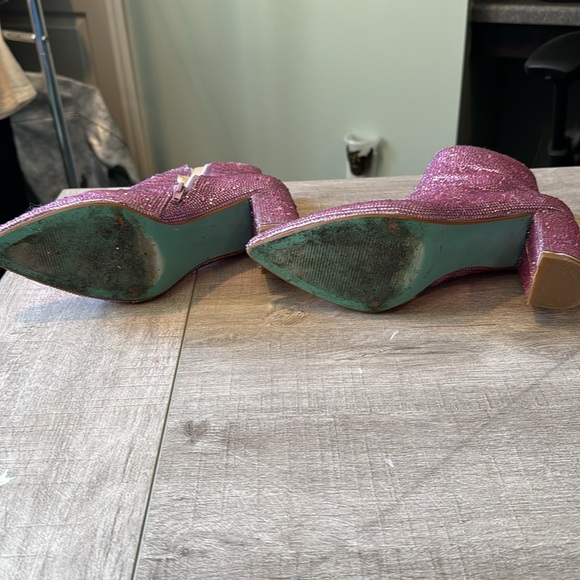 🦋🌙 BETSEY JOHNSON | Pink Rhinestone Ankle Booties - Picture 10 of 12